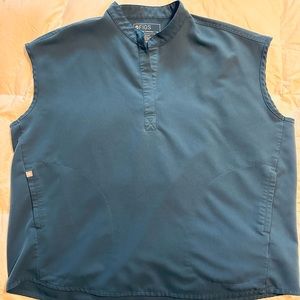 FIGS Rafaela scrub top in Deep Reef, XL